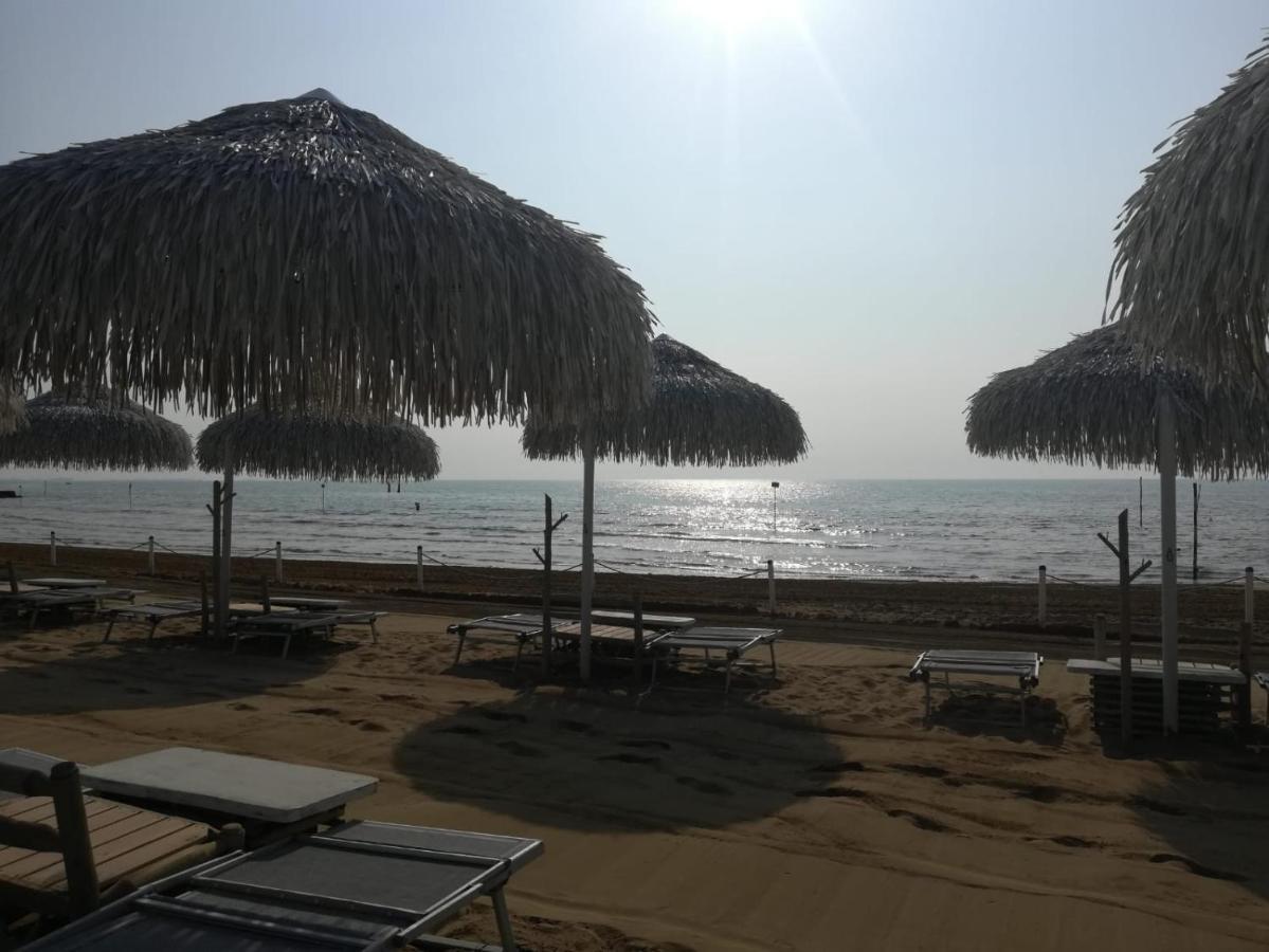 Hotel Rosapineta - Adults Only Ліньяно-Сабб'ядоро Екстер'єр фото