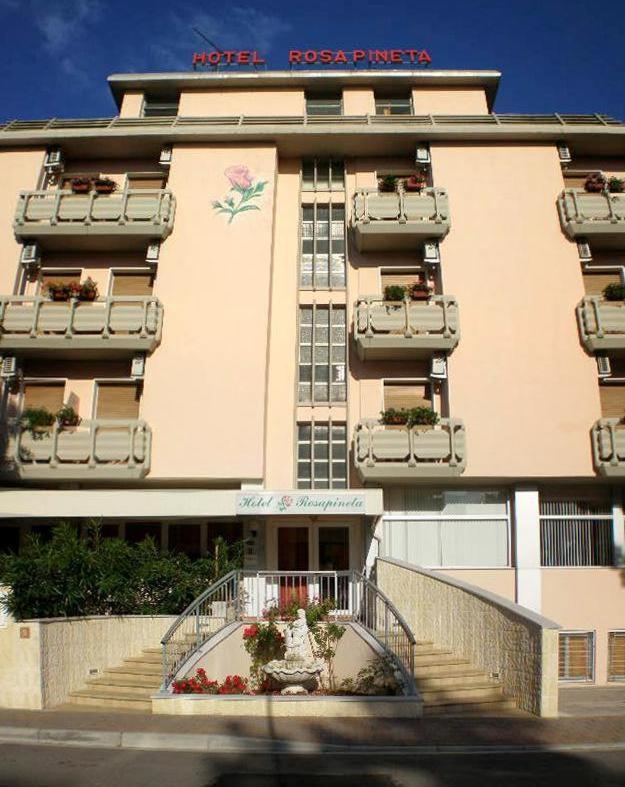 Hotel Rosapineta - Adults Only Ліньяно-Сабб'ядоро Екстер'єр фото