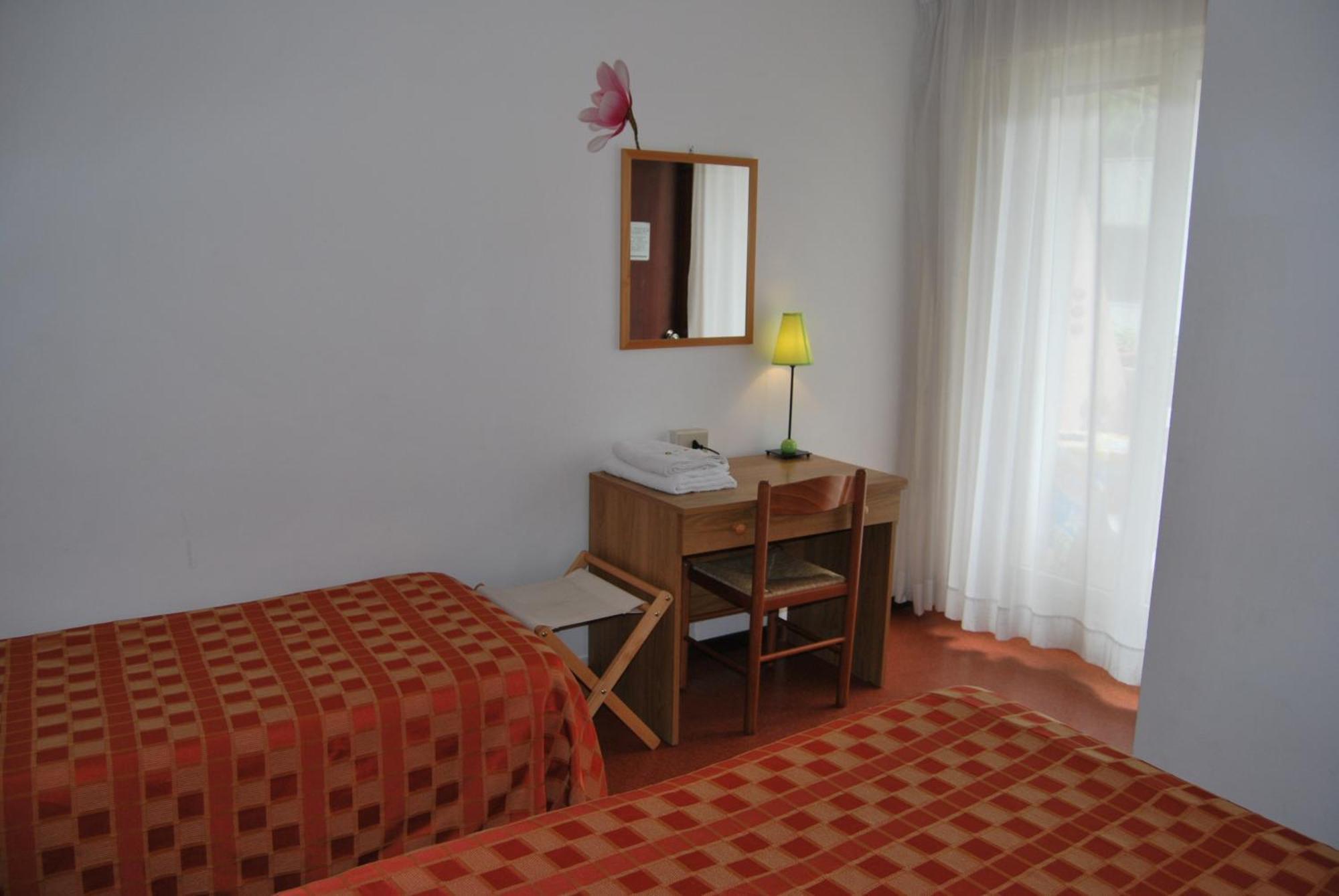 Hotel Rosapineta - Adults Only Ліньяно-Сабб'ядоро Екстер'єр фото